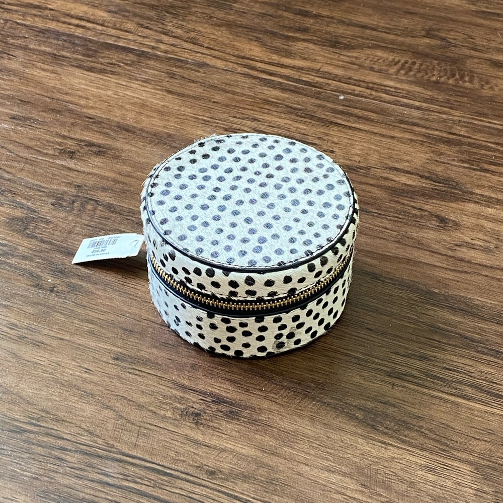 Loft jewelry box